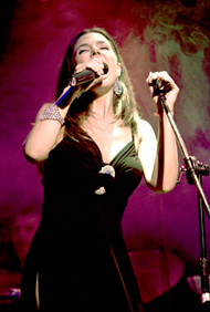Maria Puga Lareo, Vocalist